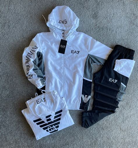 chándal emporio armani mujer